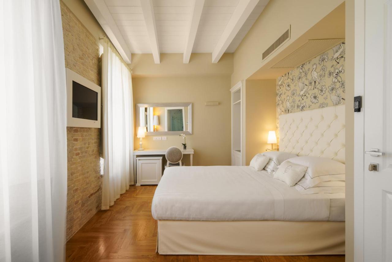 Boutique Carlo Felice Cagliari